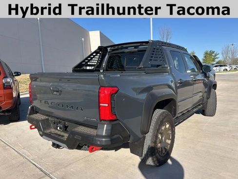 Used 2024 Toyota Tacoma Trailhunter image 3