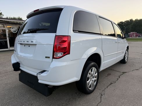 Used 2017 Dodge Grand Caravan SE w/ Power Window Group FWD image 5