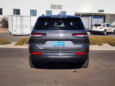 Used 2023 Jeep Grand Cherokee L Laredo image 13