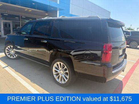 Used 2019 Chevrolet Suburban Premier w/ Premier Plus Edition RWD image 3