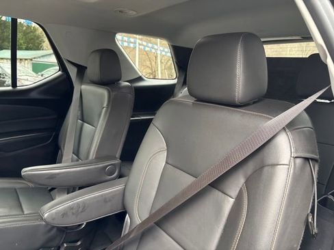 Used 2021 Chevrolet Traverse LT w/ LT Premium Package image 26