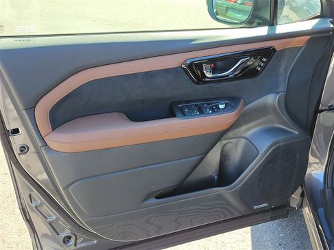 New 2026 Subaru Forester Touring image 13