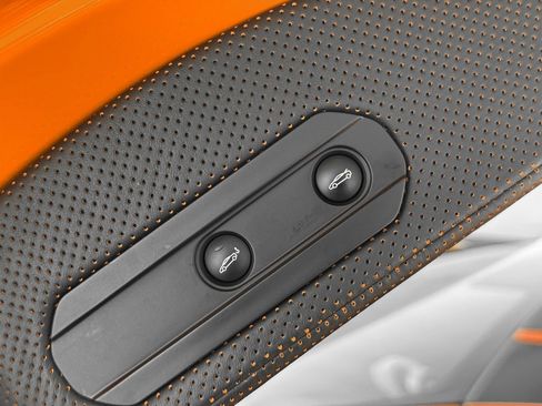 Used 2013 McLaren MP4-12C Coupe image 12