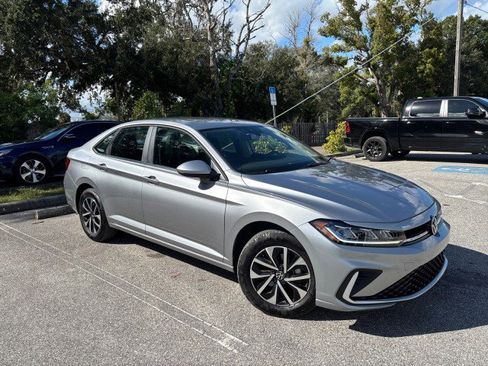 Used 2025 Volkswagen Jetta S image 5