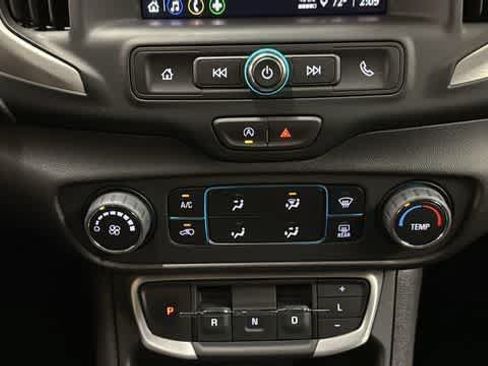 Used 2024 GMC Terrain SLE w/ Elevation Edition AWD/4WD image 21
