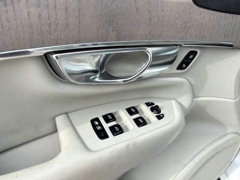 Certified 2023 Volvo XC90 B6 Plus w/ Protection Package Premier image 12