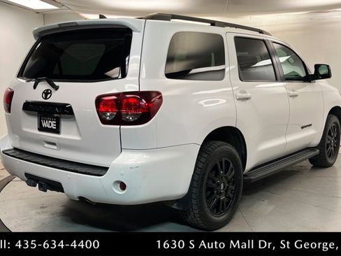 Used 2021 Toyota Sequoia TRD Sport AWD/4WD image 5