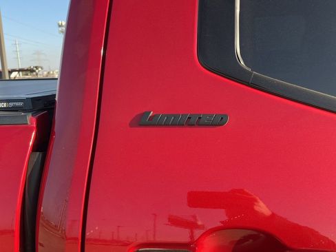 Used 2024 Toyota Tundra Limited image 11