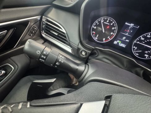 Used 2023 Subaru Legacy Limited AWD/4WD image 29