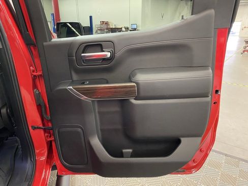 Used 2019 Chevrolet Silverado 1500 LT Trail Boss image 16