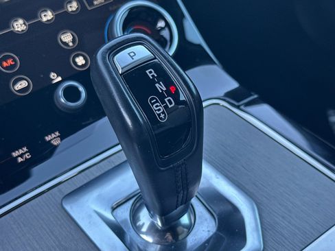 Used 2020 Land Rover Range Rover Evoque R-Dynamic HSE image 22