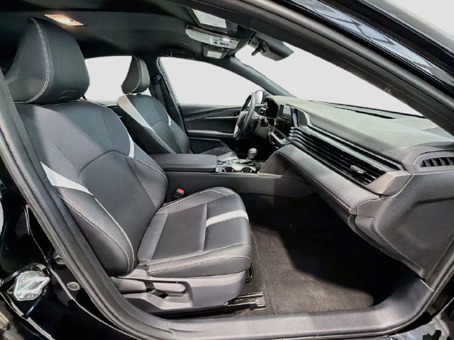 Used 2025 Toyota Camry SE FWD image 22