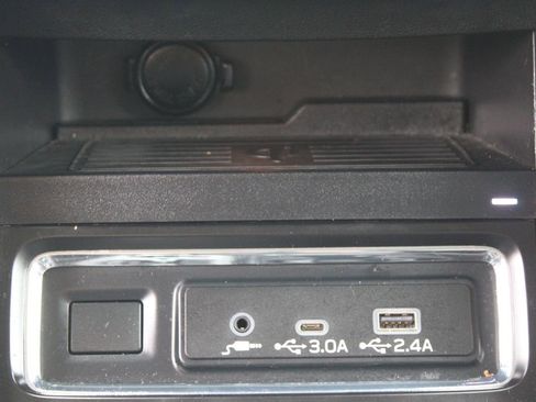 Used 2023 Subaru Ascent Limited image 17