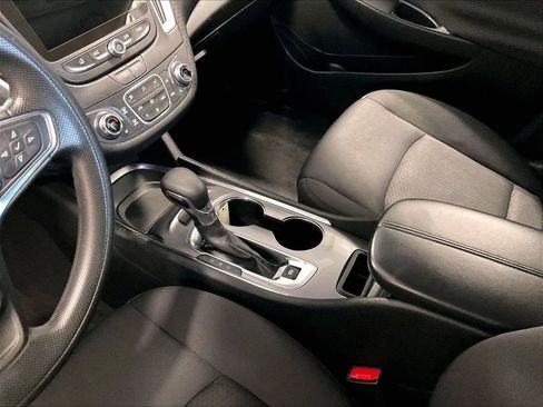 Used 2023 Chevrolet Malibu LT FWD image 20