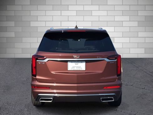 Used 2022 Cadillac XT6 Premium Luxury w/ Platinum Package image 4