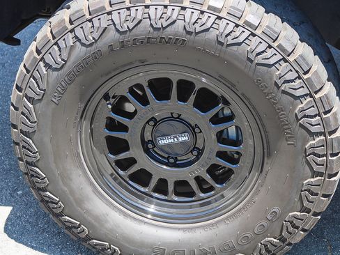 Used 2024 Toyota Tundra Limited AWD/4WD image 12