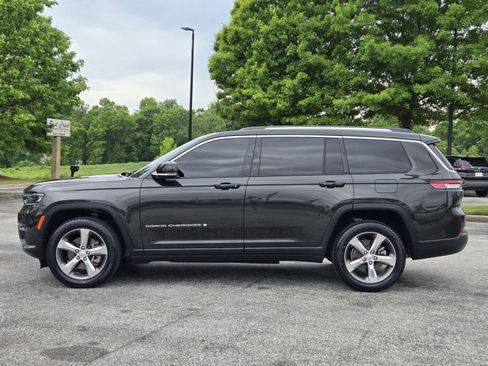 Used 2022 Jeep Grand Cherokee L Limited RWD image 12