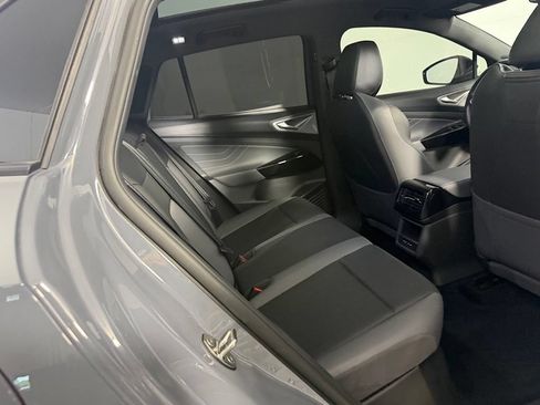 Used 2024 Volkswagen ID.4 S RWD image 31