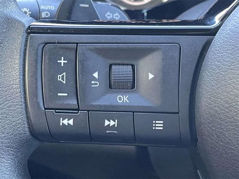 Used 2022 Nissan Pathfinder S w/ Cargo Package image 21