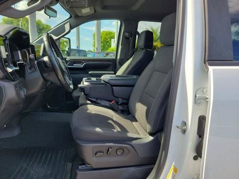 Used 2025 Chevrolet Silverado 2500 LT w/ Convenience Package AWD/4WD image 19
