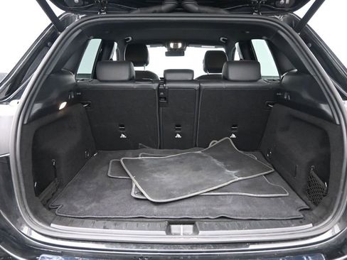 Used 2025 Mercedes-Benz GLA 250 4MATIC image 28