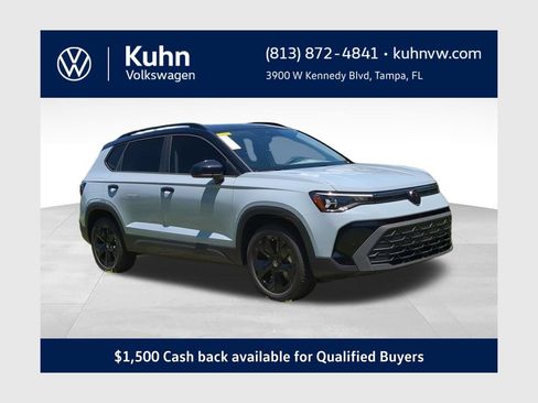 New 2026 Volkswagen Taos SE FWD image 1