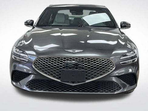 Used 2025 Genesis G70 2.5T RWD image 7