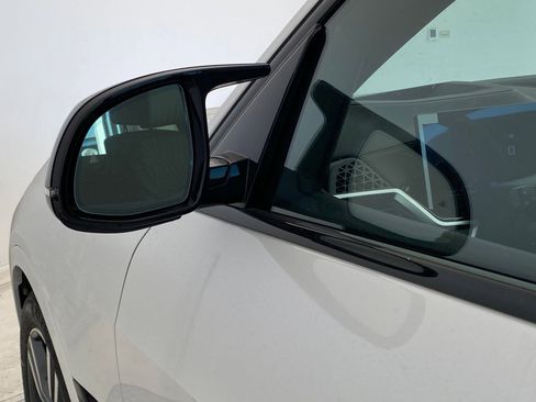 New 2026 BMW X7 M60i image 24