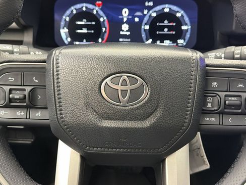 Used 2026 Toyota 4Runner TRD Off-Road Premium AWD/4WD image 28