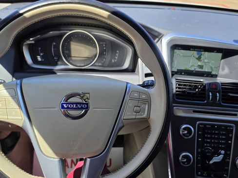 Used 2015 Volvo XC60 T5 Premier w/ Proximity Package image 44