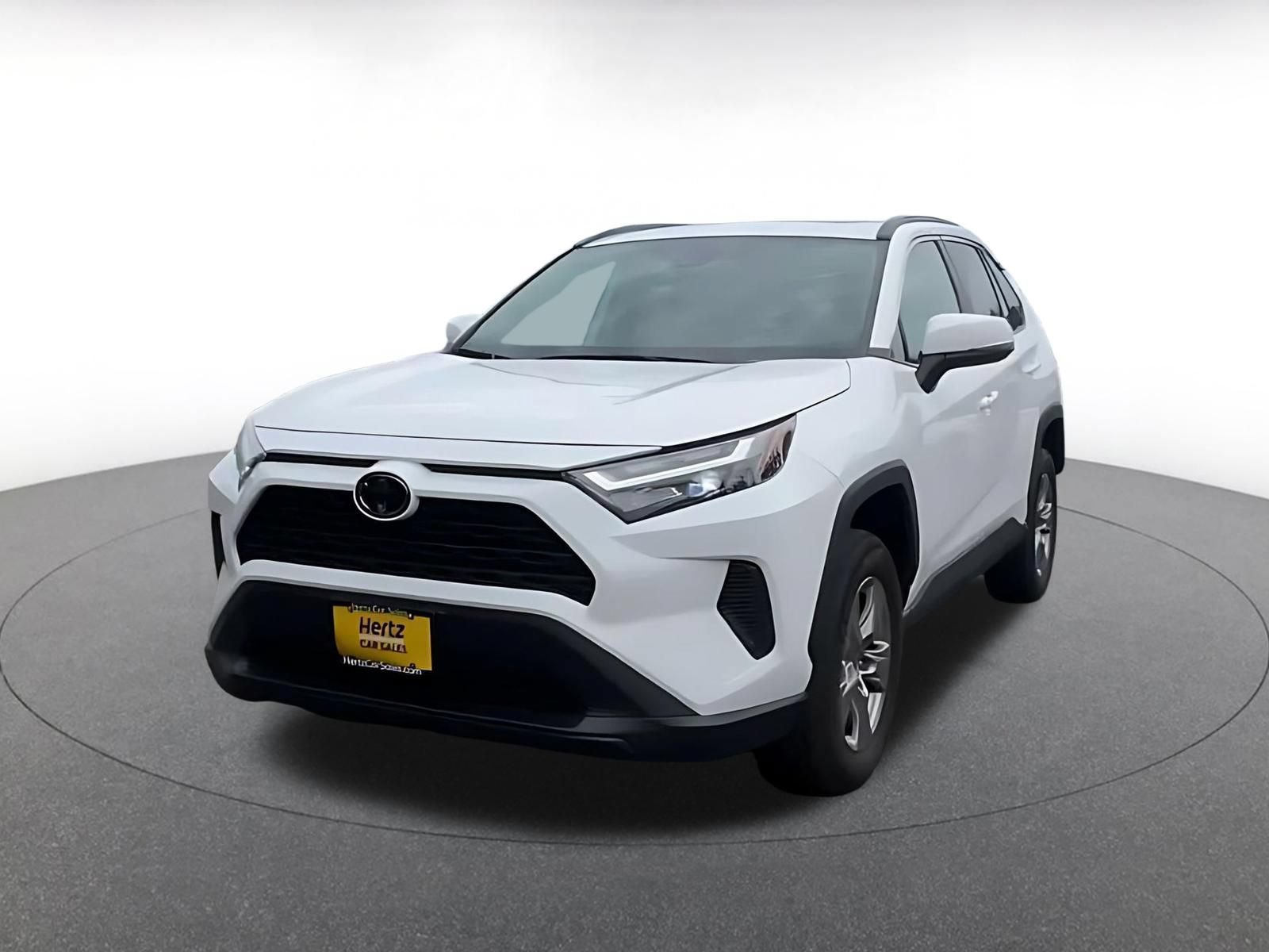 Used 2025 Toyota RAV4 XLE w/ Convenience Package AWD/4WD image 6