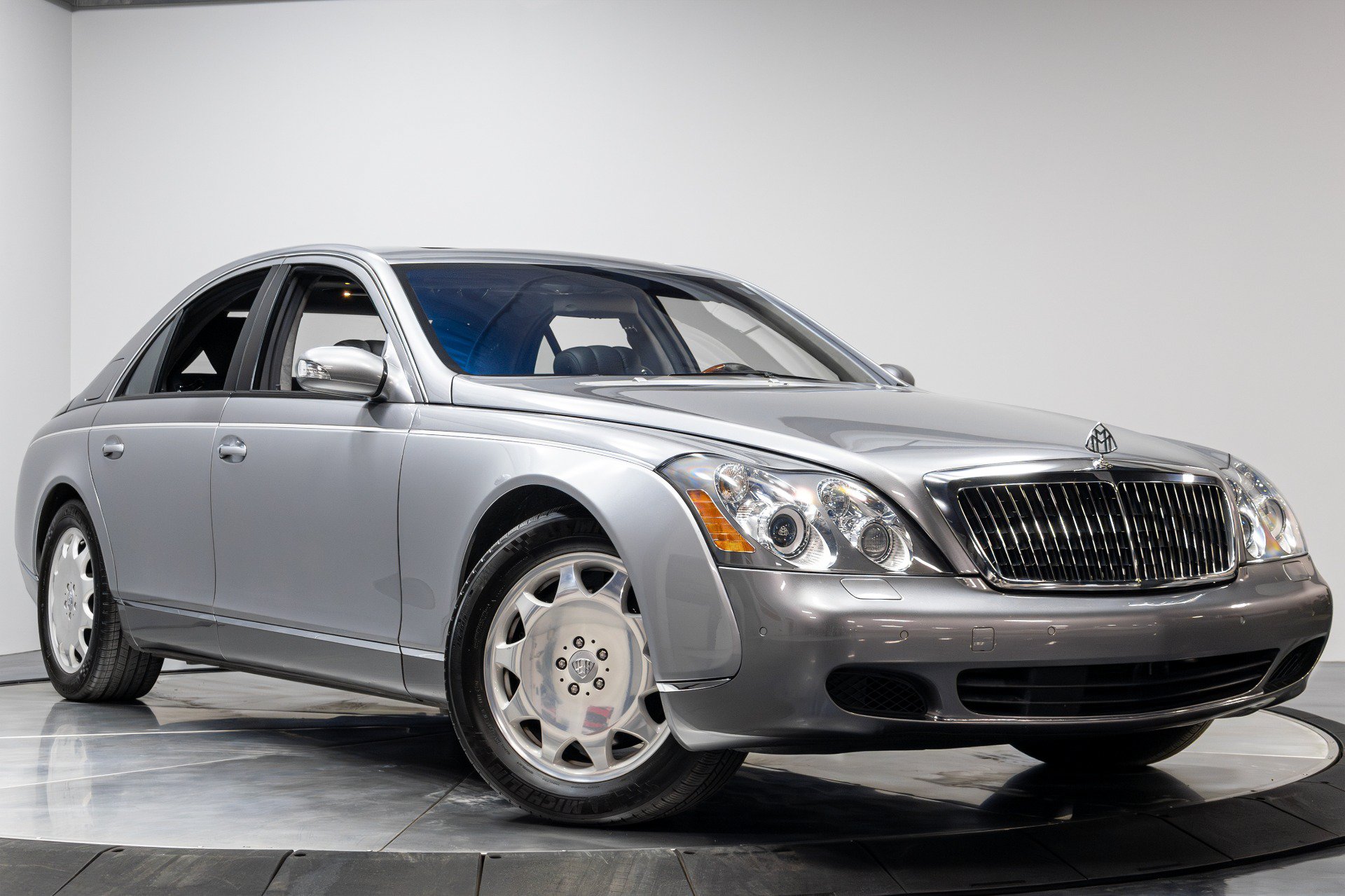 Used 2004 Maybach 57 RWD image 58