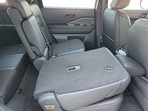 New 2026 Nissan Pathfinder Rock Creek AWD/4WD image 27
