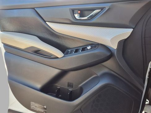 Used 2021 Subaru Ascent Premium w/ Convenience Package image 20