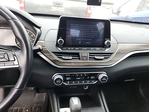 Used 2019 Nissan Altima 2.5 Platinum image 11