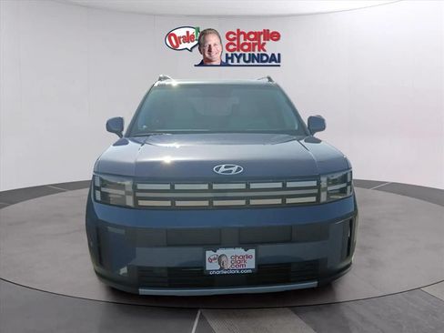 Used 2025 Hyundai Santa Fe SEL FWD image 6