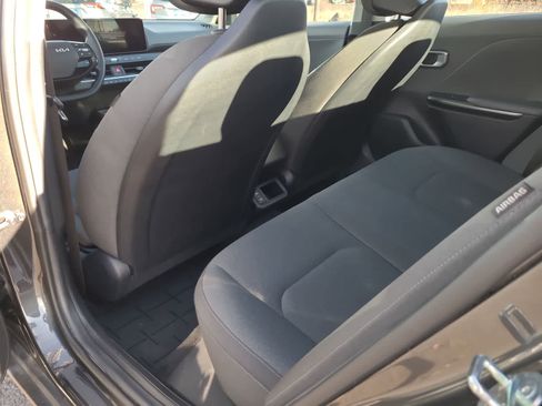 Used 2025 Kia K4 LXS image 20