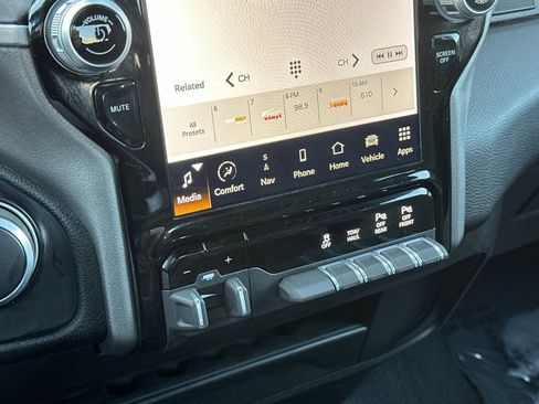 Used 2024 RAM 2500 Big Horn w/ Night Edition image 20