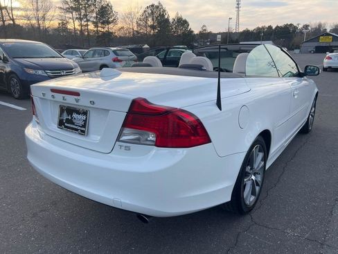 Used 2013 Volvo C70 T5 image 4