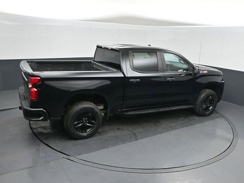 Used 2021 Chevrolet Silverado 1500 Custom Trail Boss w/ Midnight Edition image 29