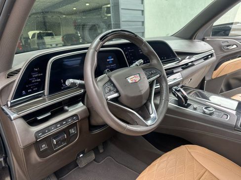 Used 2023 Cadillac Escalade Sport w/ Touring Package AWD/4WD image 13