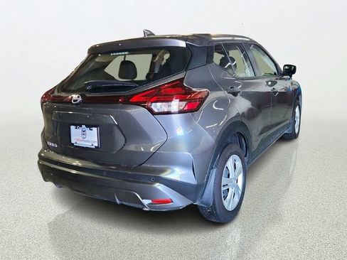 Used 2025 Nissan Kicks Play S FWD image 2