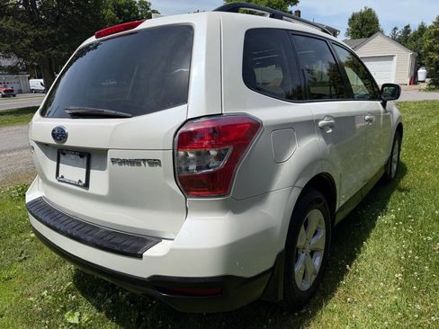 Used 2016 Subaru Forester 2.5i Premium w/ All-Weather Package AWD/4WD image 5