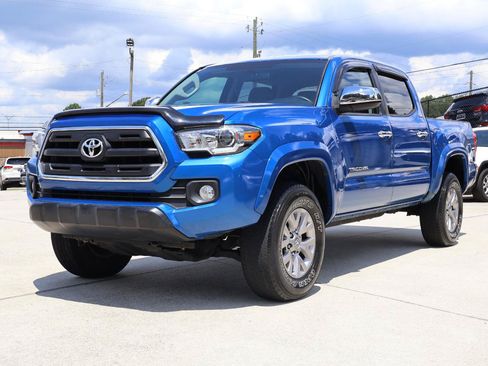 Used 2016 Toyota Tacoma SR5 RWD image 31