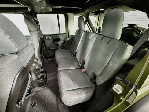 Used 2024 Jeep Wrangler Unlimited Rubicon w/ Technology Group AWD/4WD image 30