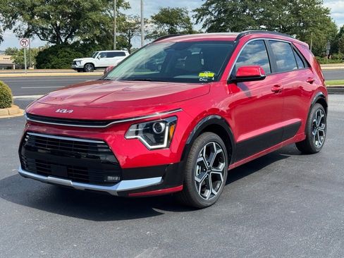 New 2025 Kia Niro EX Touring image 6