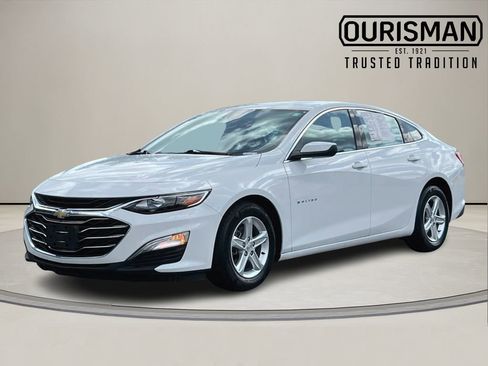 Used 2022 Chevrolet Malibu LS image 2