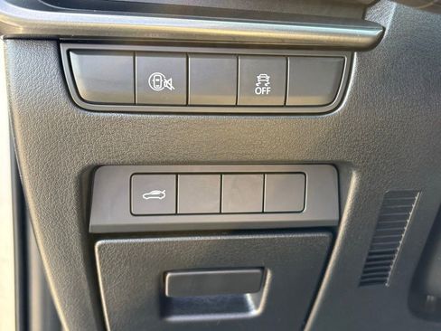 Used 2024 MAZDA MAZDA3 s FWD image 32