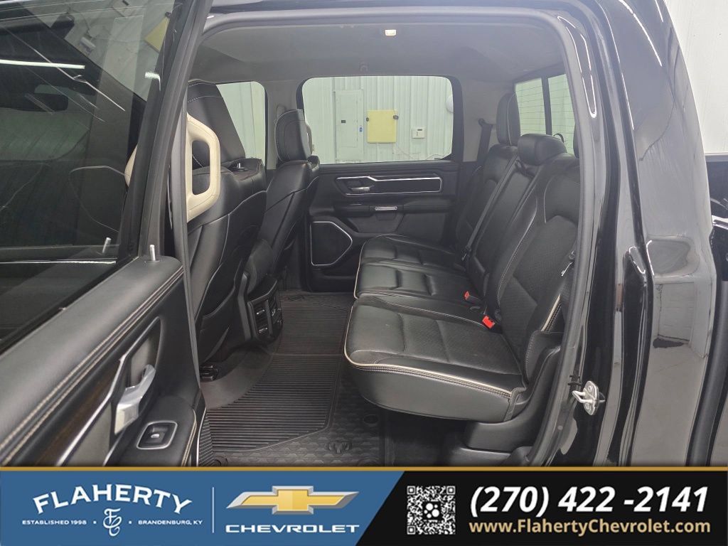 Used 2022 RAM 1500 Laramie AWD/4WD image 10