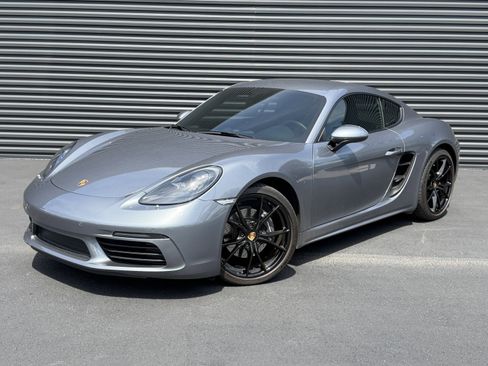 Certified 2025 Porsche 718 Cayman RWD image 1